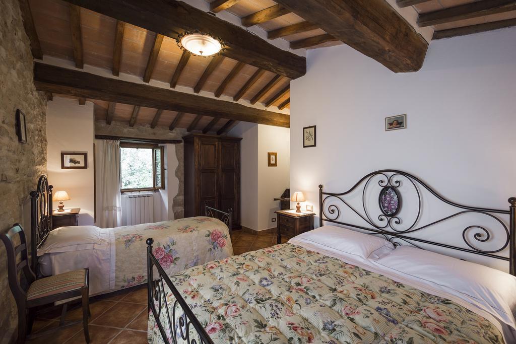 Agriturismo Monte Acuto Умбертиде Екстериор снимка