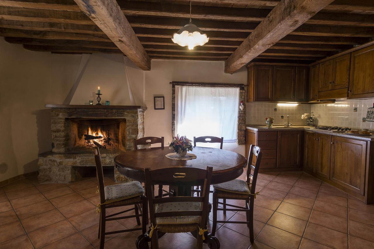 Agriturismo Monte Acuto Умбертиде Екстериор снимка